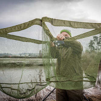 Korum Folding LATEX Triangle Net ALL SIZES Fishing tackle